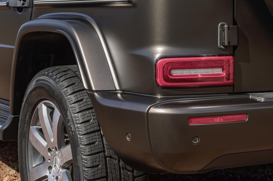 Детали экстерьера Mercedes-Benz G500 (W464) 2018 года  (WW) (фото 35 из 56)